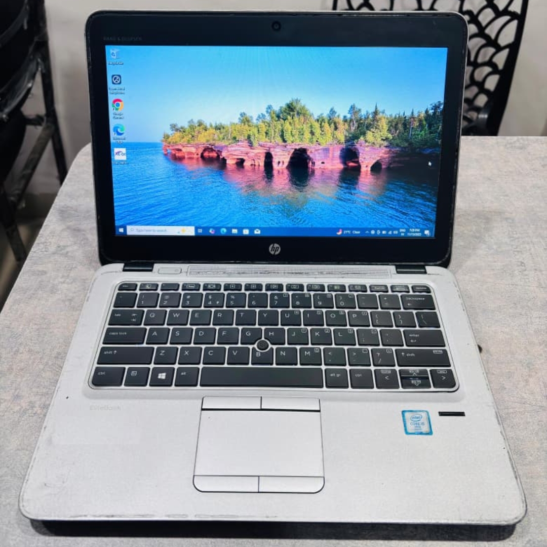 (33) HP | Core i5 6th Gen | 8 GB Ram | 500 HDD | Backlit Keyboard