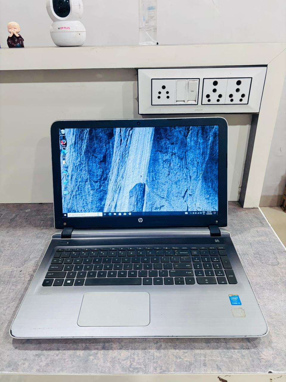 (120) HP Laptop | Core i3 5th Gen | 8GB RAM | 1TB HDD | AMD Radeon R7 M360 2GB Dedicated + 4GB Intel Shared (6GB Total GPU) | With Bill / Bag / Charger / Keyboard / Mouse / Cleaning Gel