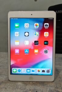 Apple iPad Mini 2 – ME279LL/A (2Generation) refubrished tab - BudgetLappy
