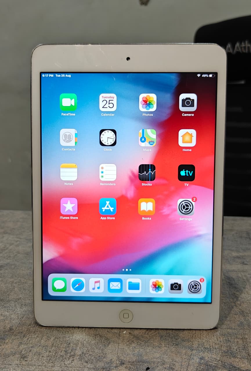 Apple iPad Mini 2 – ME279LL/A (2Generation) refubrished tab
