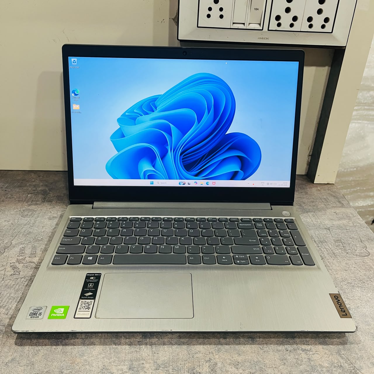 Lenovo 81WB | Intel Core i5 10th Gen 10210U | 8GB DDR4 RAM | 256GB NVMe SSD + 1TB HDD | NVIDIA Geforce Mx130 dedicated 2GB + 3.9 shared | used laptop