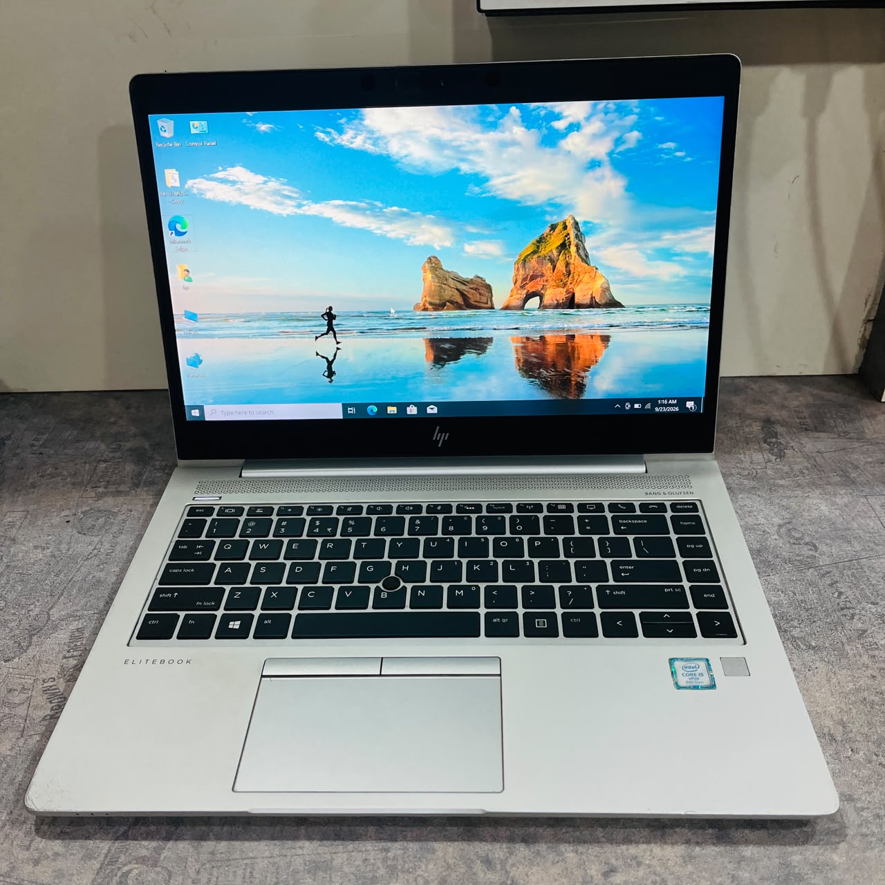 HP EliteBook 840 G5 | Intel Core i5 8th Gen 8350U | 8GB RAM | 512GB SSD |backlight keyboard | used laptop