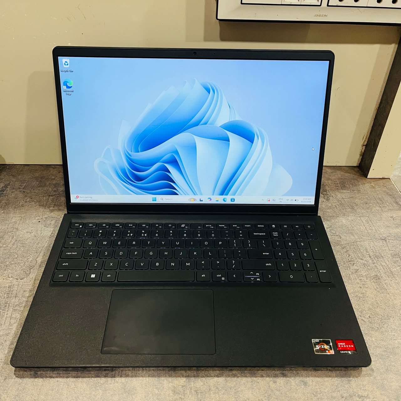 Dell Vostro 15 3515 | AMD Ryzen 5 3450U | 16GB DDR4 RAM | 1TB SATA SDD | AMD Radeon Vega 8 Graphics dedicated 2GB + 2.9 shared =total 4.9 gb |backlight keyboard | used laptop
