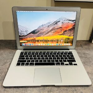 Apple MacBook Air | 1.6GHz Intel Core i5 | 8GB DDR3 RAM | 128GB SSD | Intel HD Graphics 6000 1536MB | Used Laptop - BudgetLappy